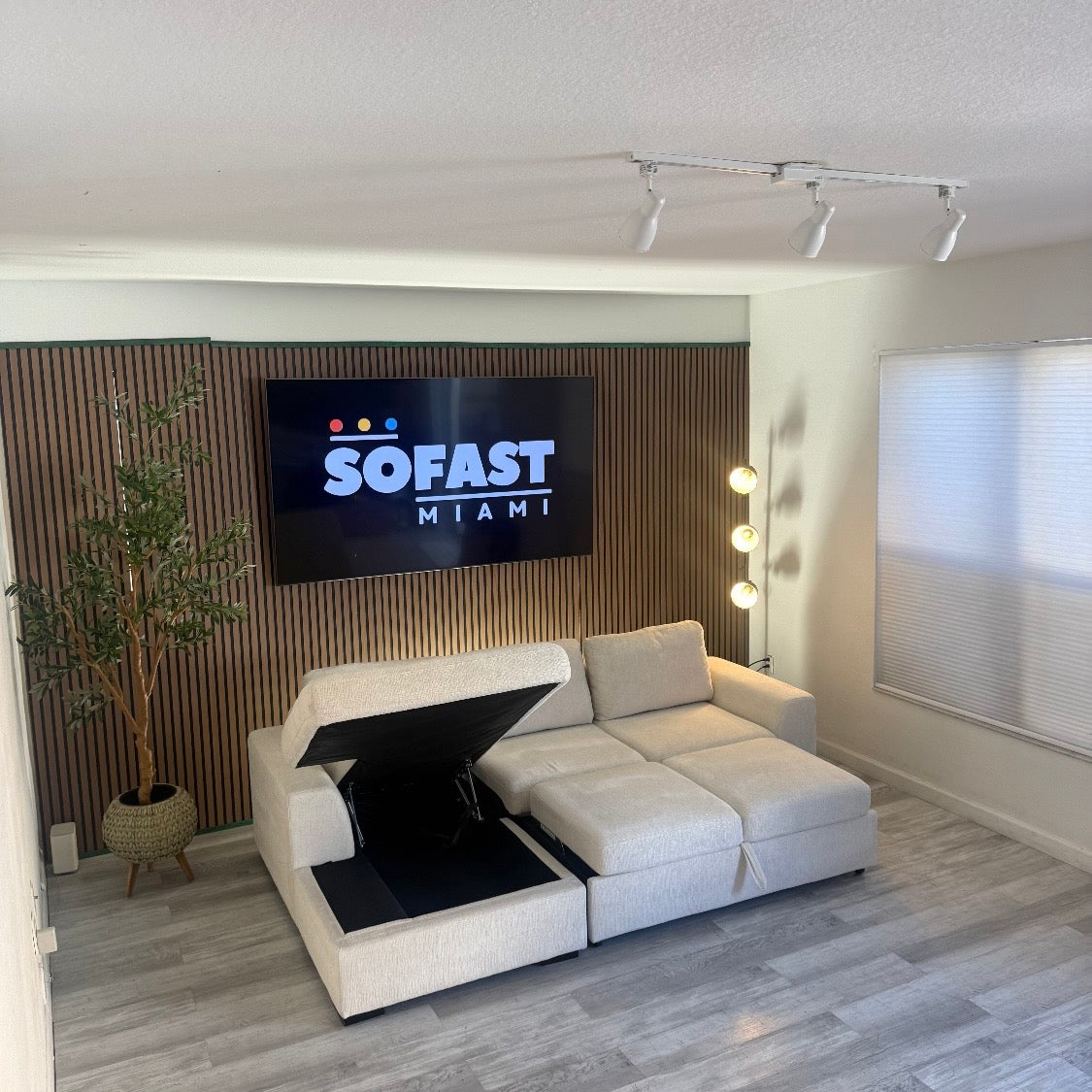 Sectional Couch Sleeping – Off White – Like New