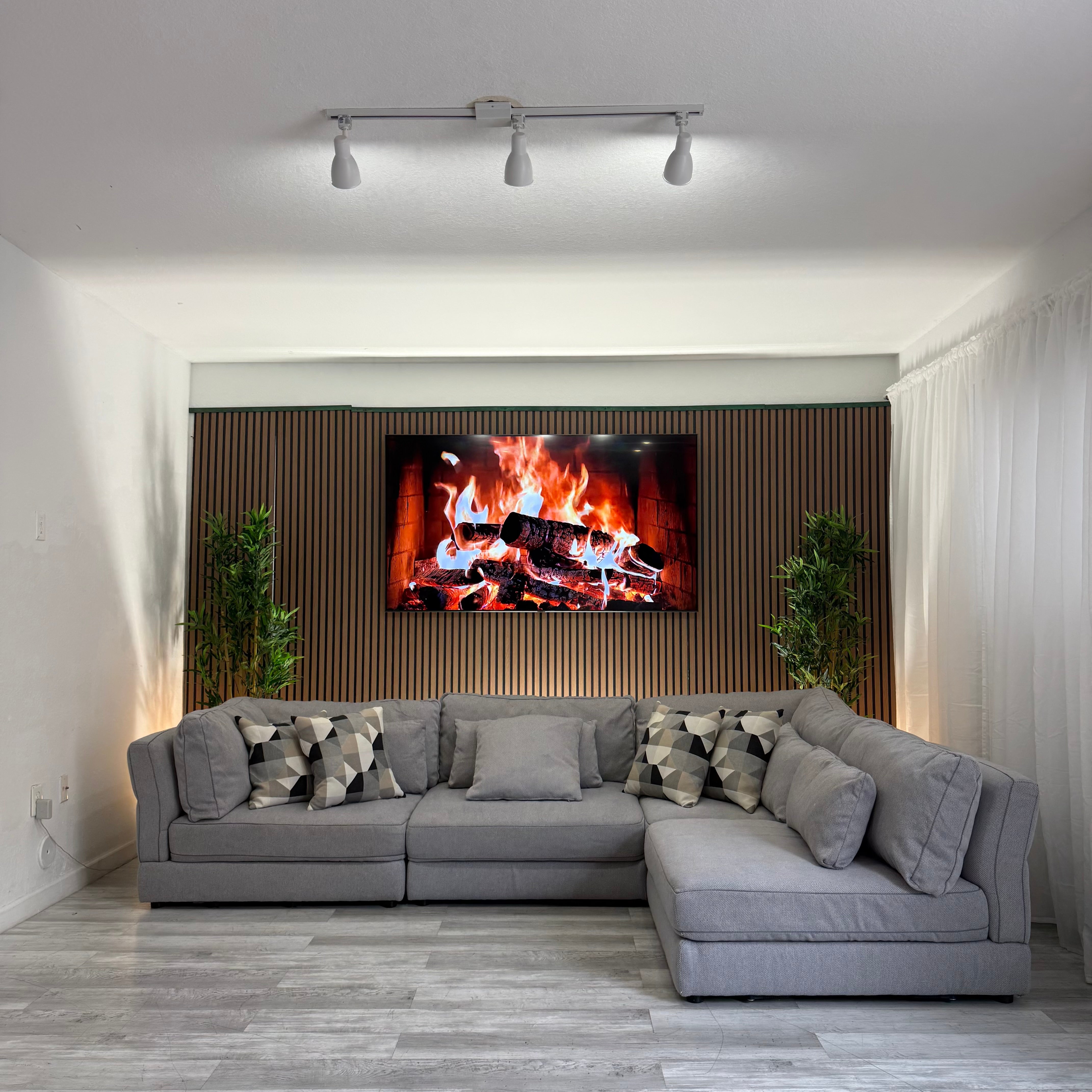 Sectional Modular Couch – Light Gray
