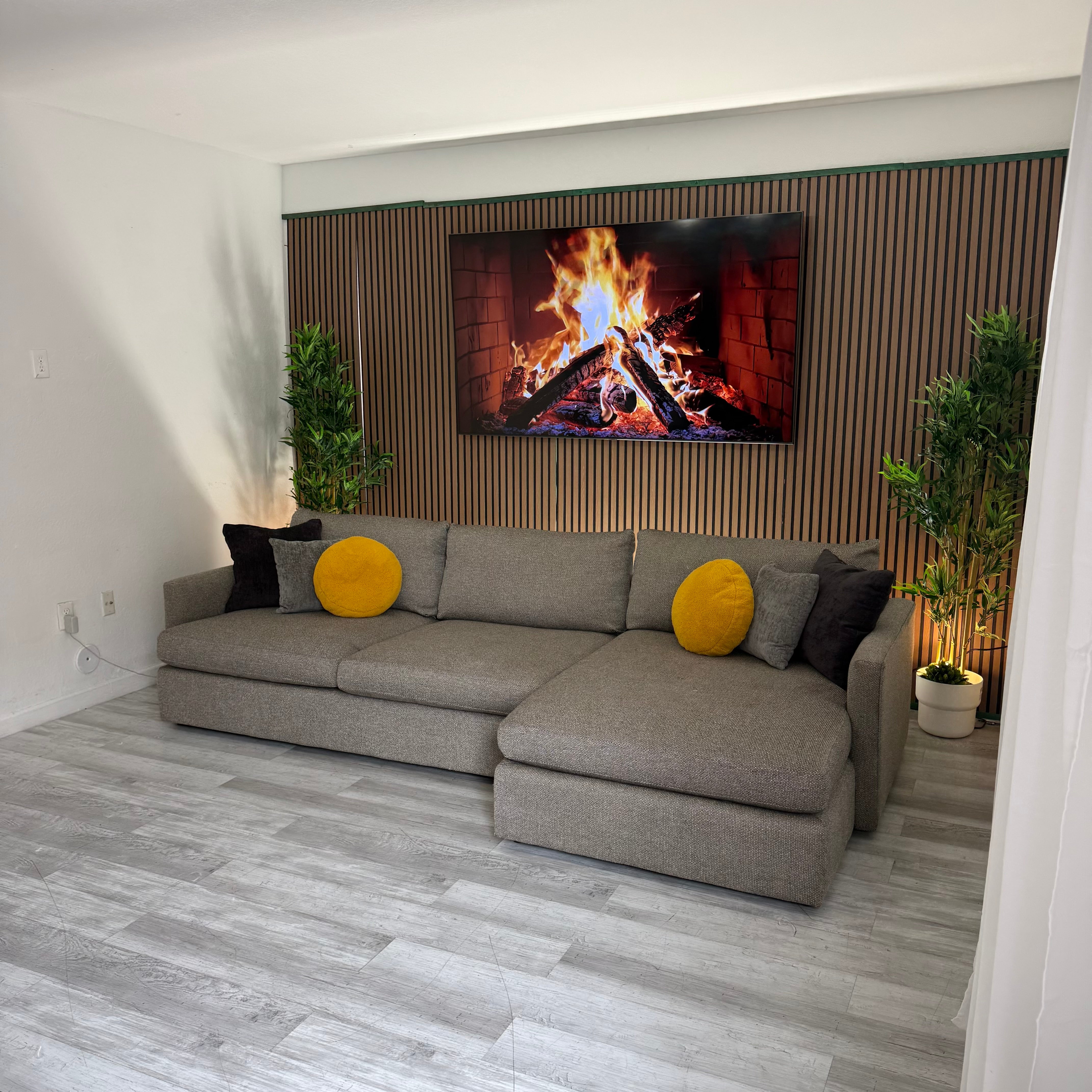 Sectional Couch Brown Gray