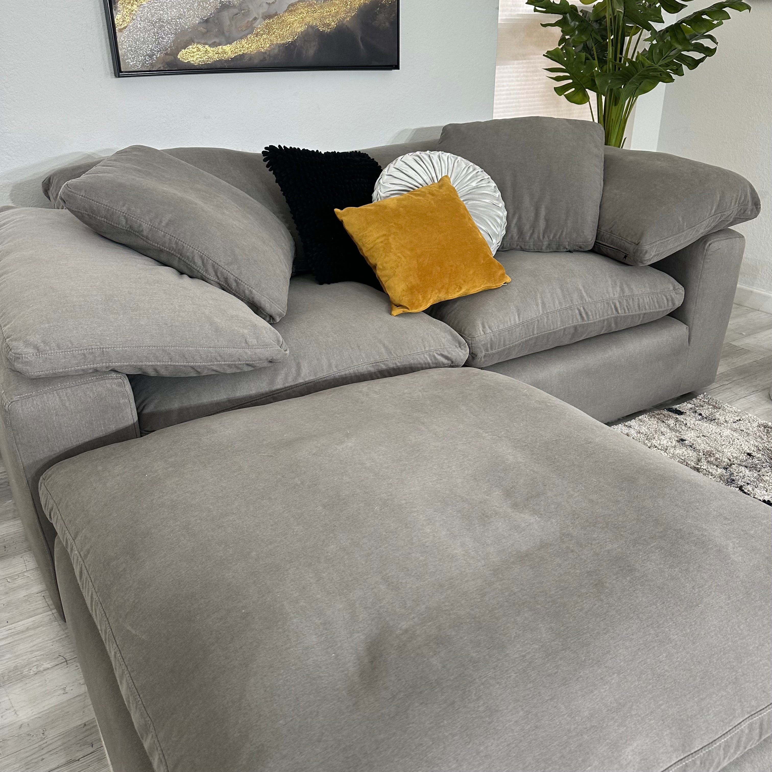 Modular Cloud Seater 2 & Ottoman
