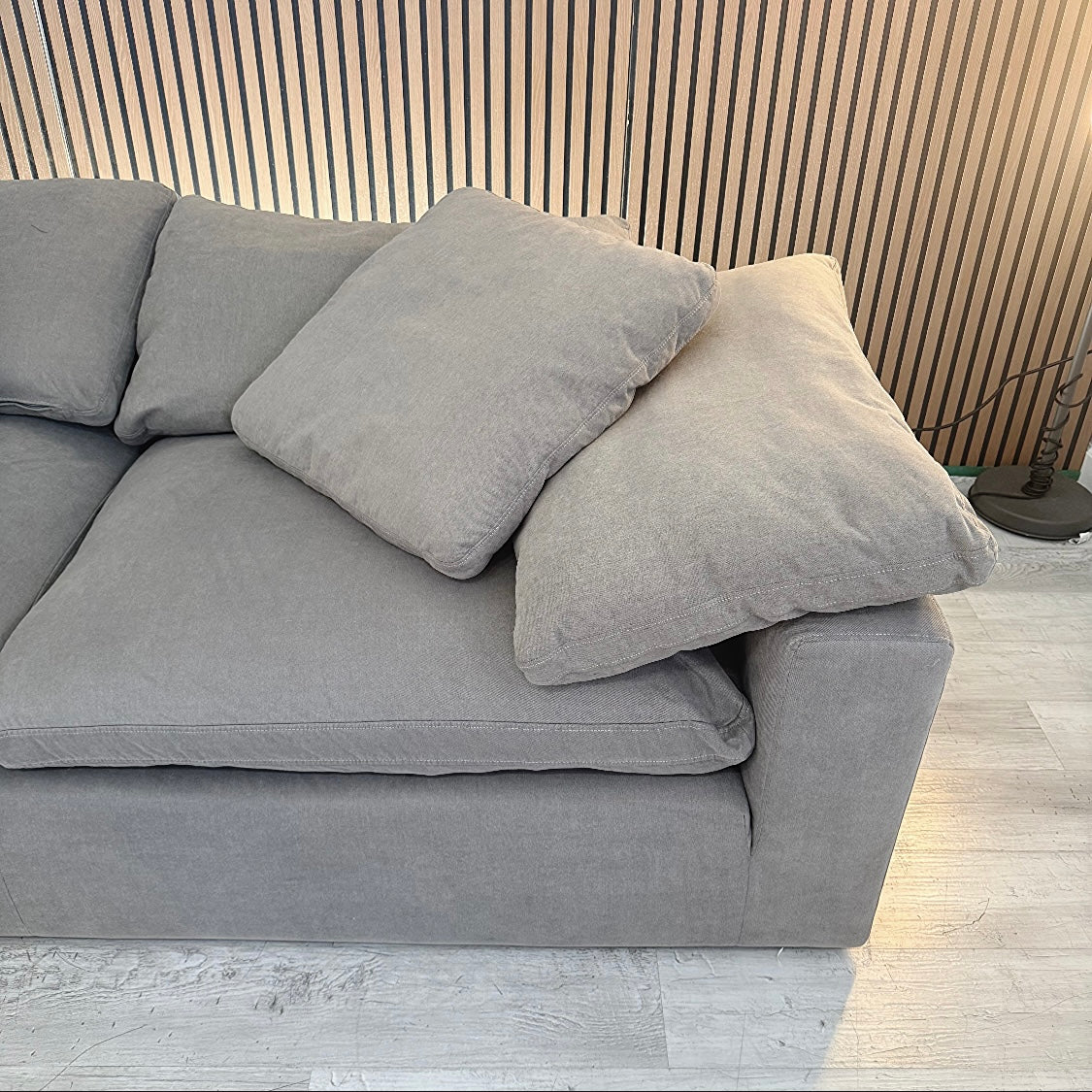 Loveseats Cloud Gray