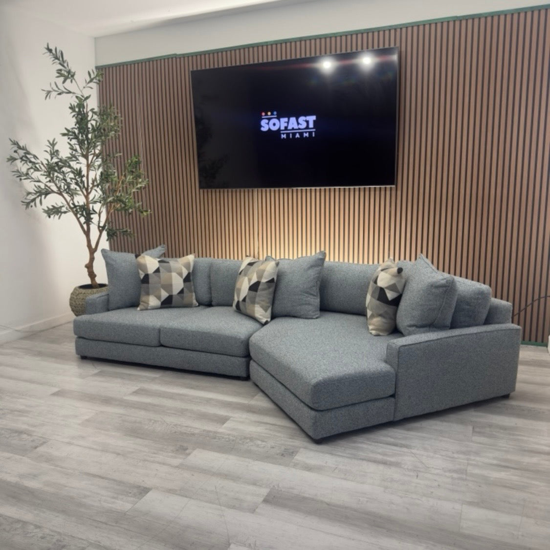 Sectional Couch Gray Fabric