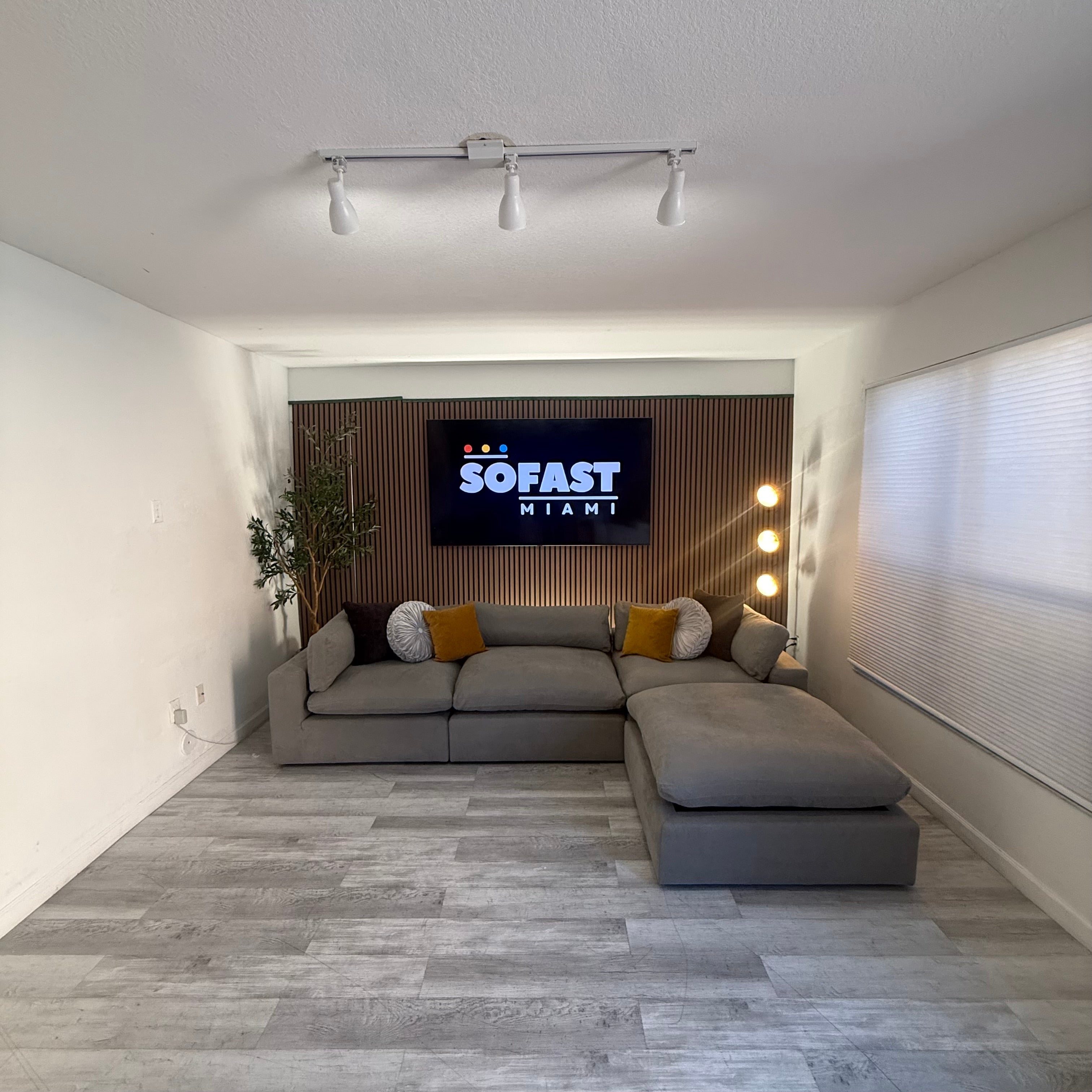 Modular Cloud Sectional – Gray – Excellent Condition