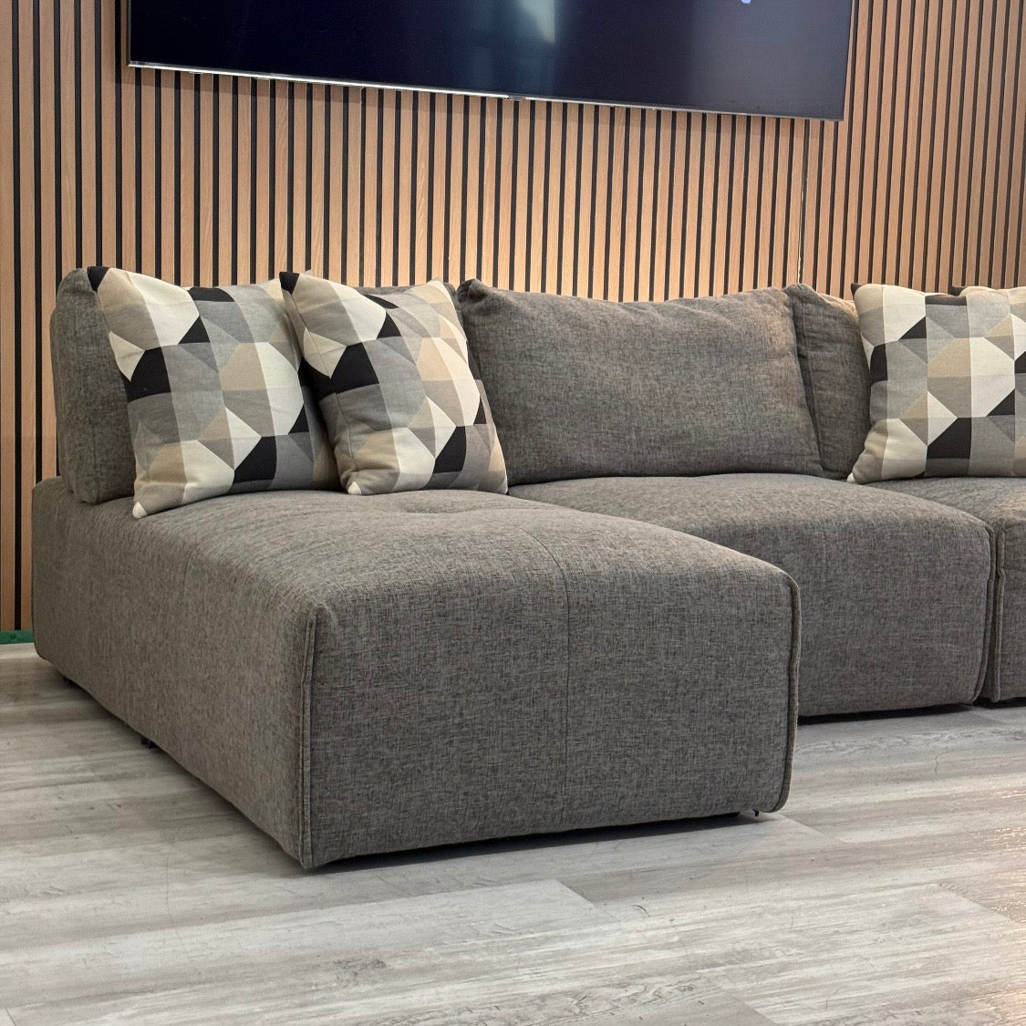 Modular Sectional – Dark Gray Fabric – Good Condition