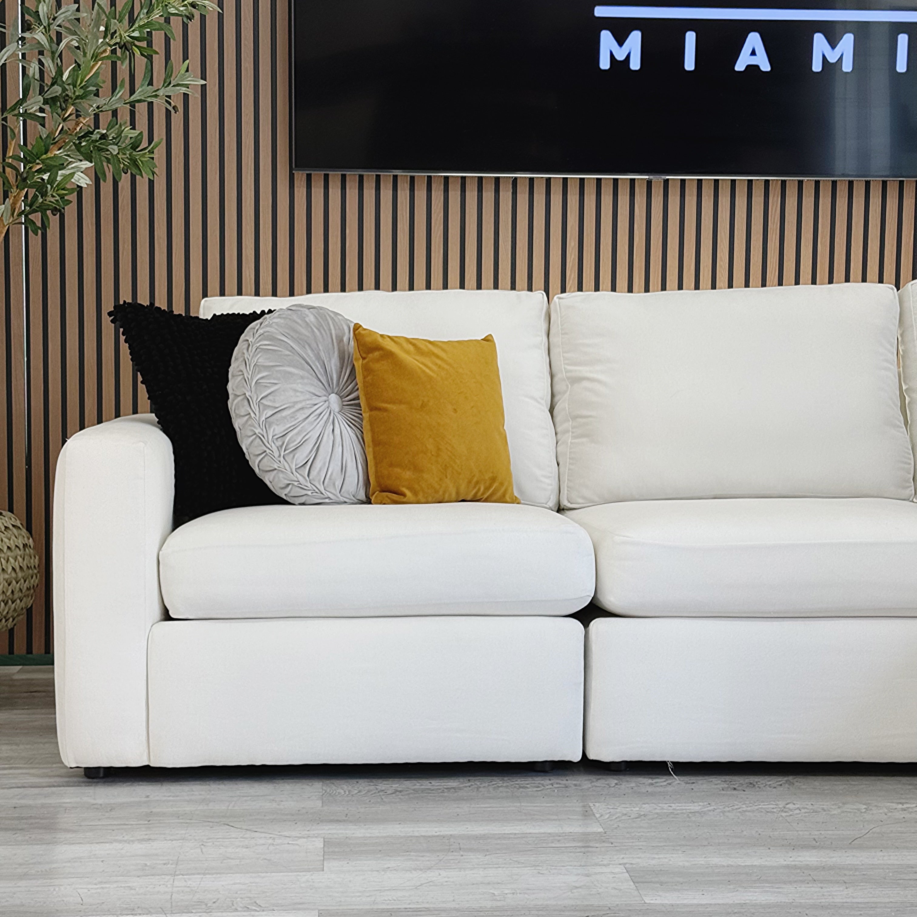 Sectional Couch – 3 Pieces – Off White