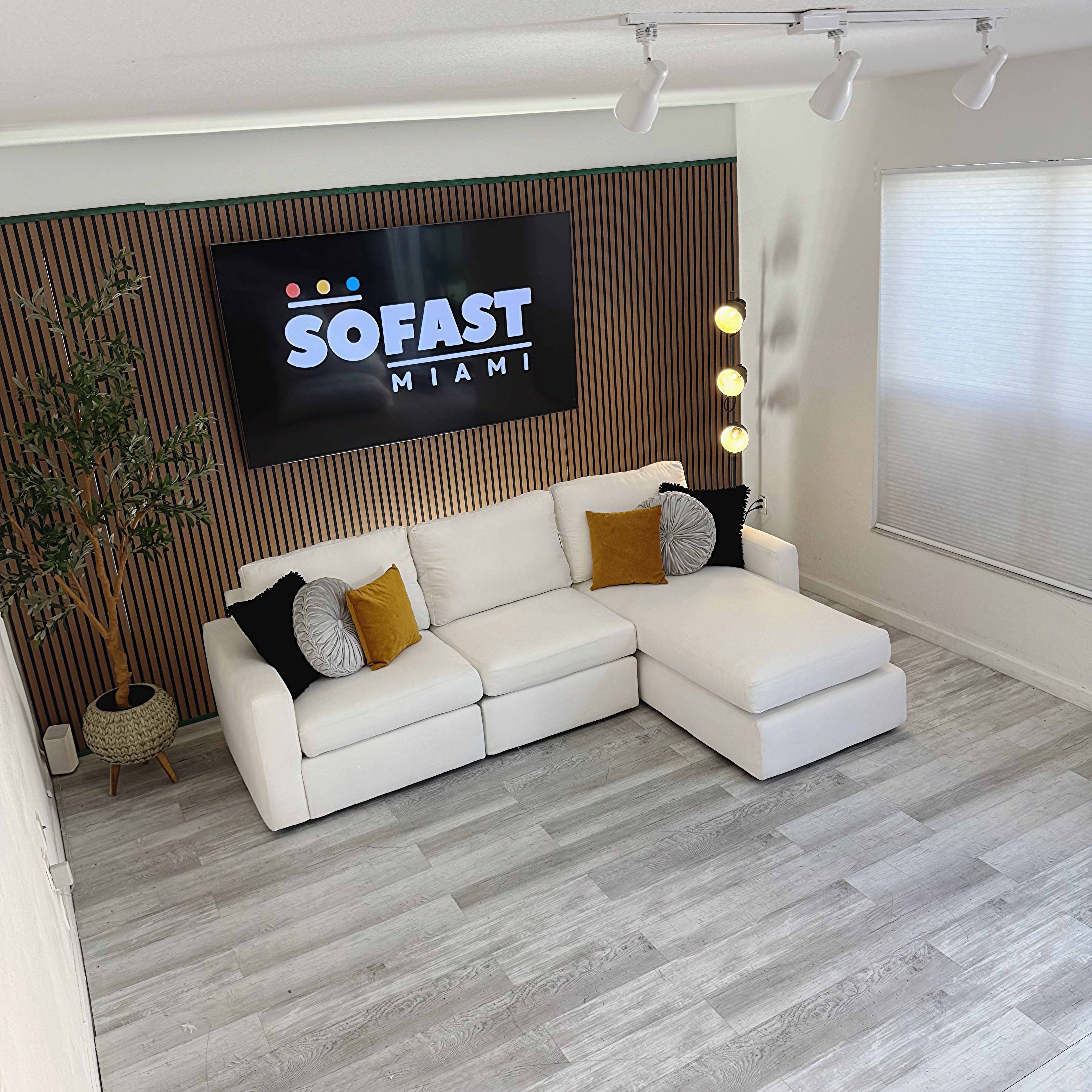 Sectional Couch – 3 Pieces – Off White