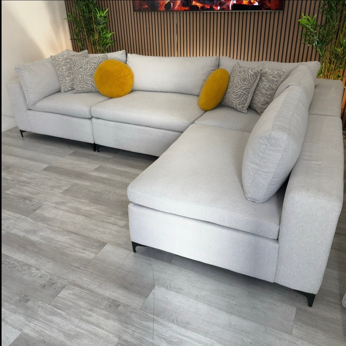 Sectional Modular Couch – Light Gray