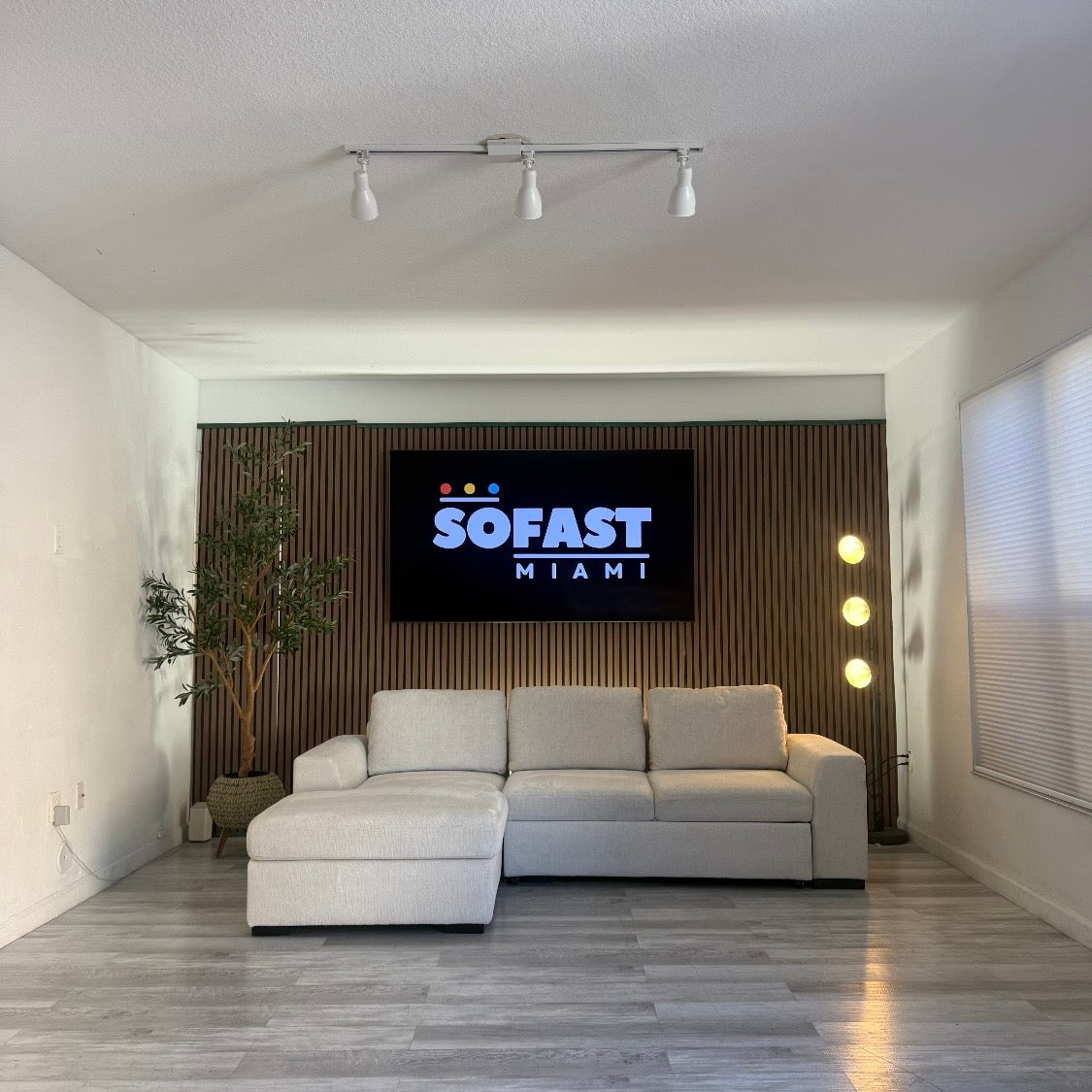 Sectional Couch Sleeping – Off White – Like New