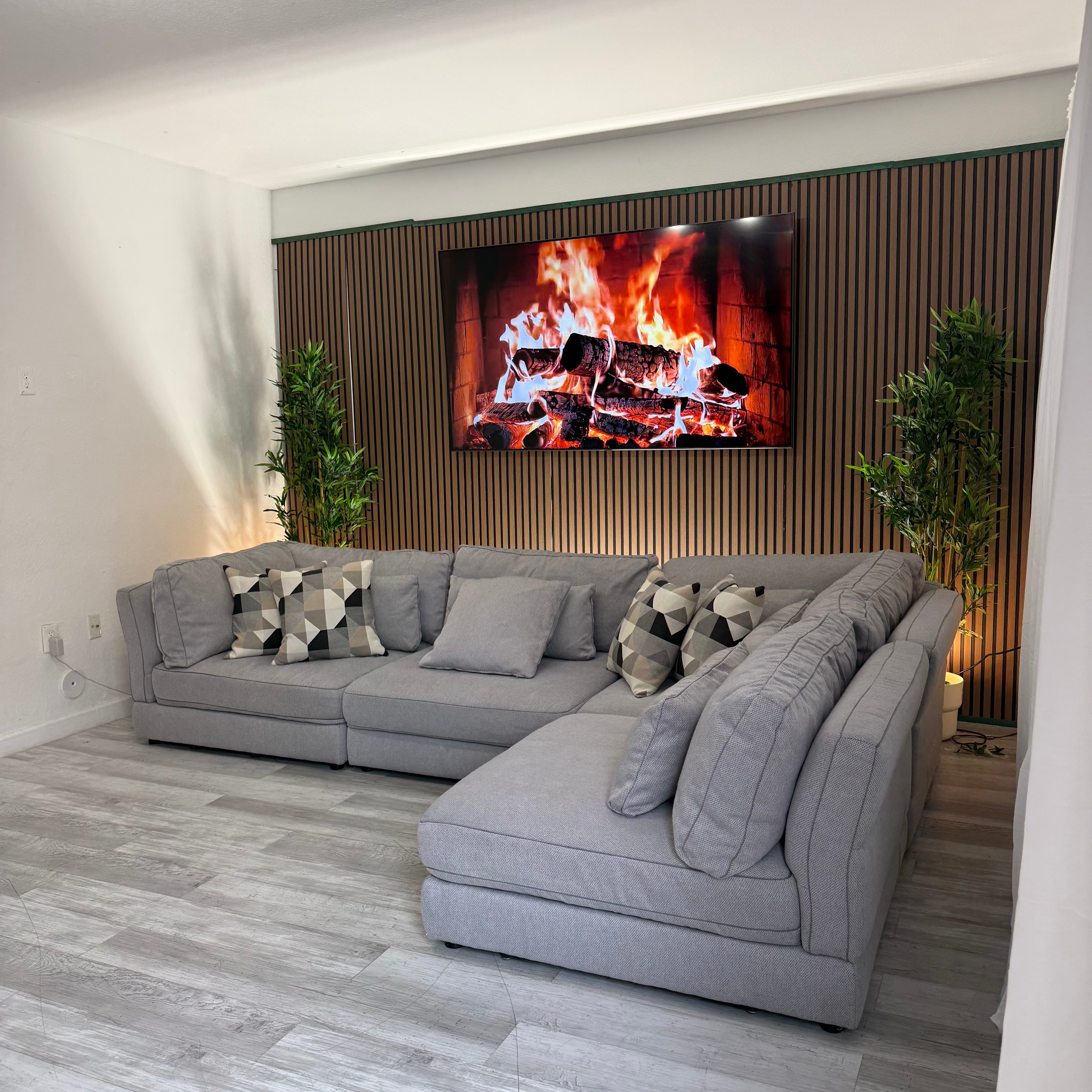 Sectional Modular Couch – Light Gray