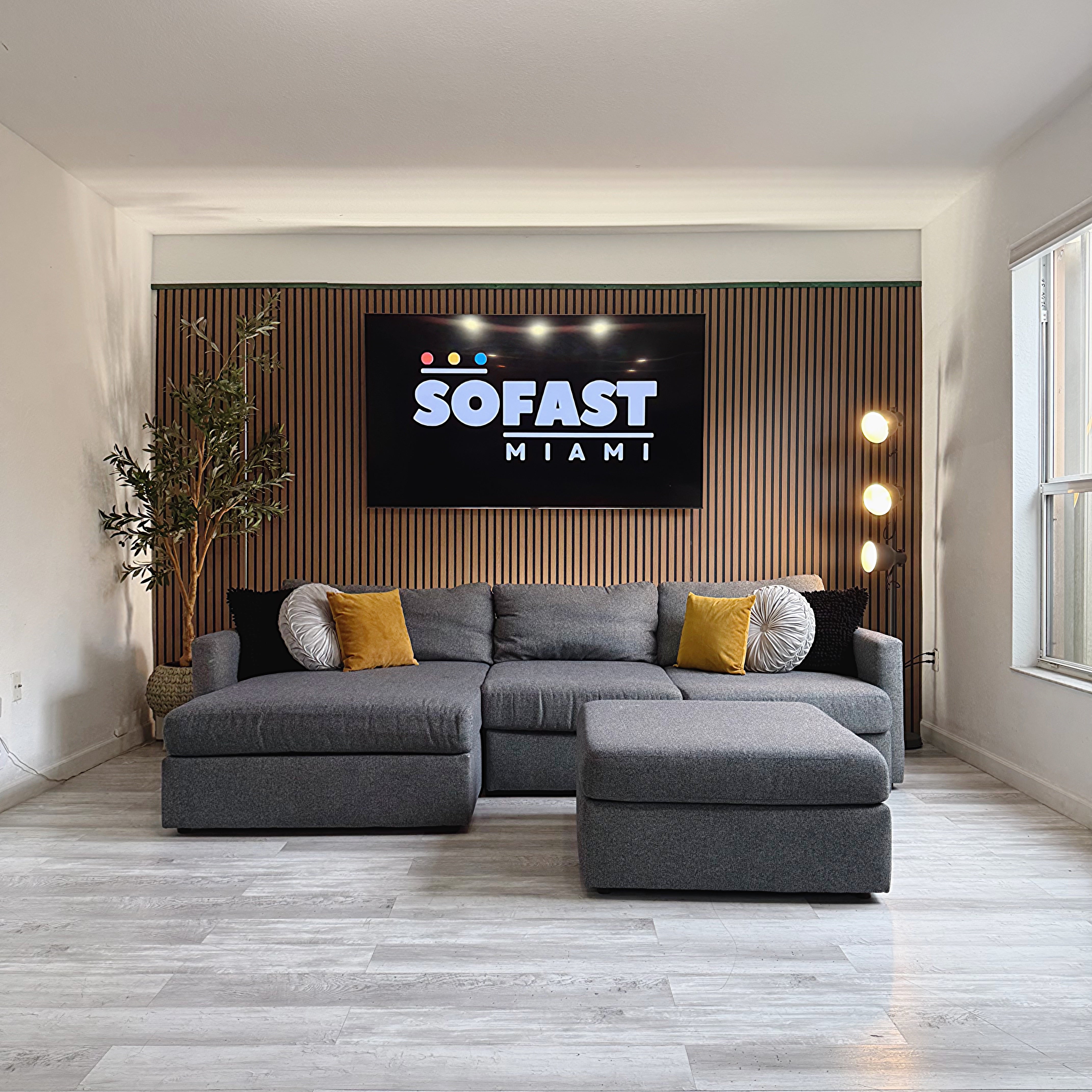 Sectional Couch with Ottoman – Dark Gray Fabric
