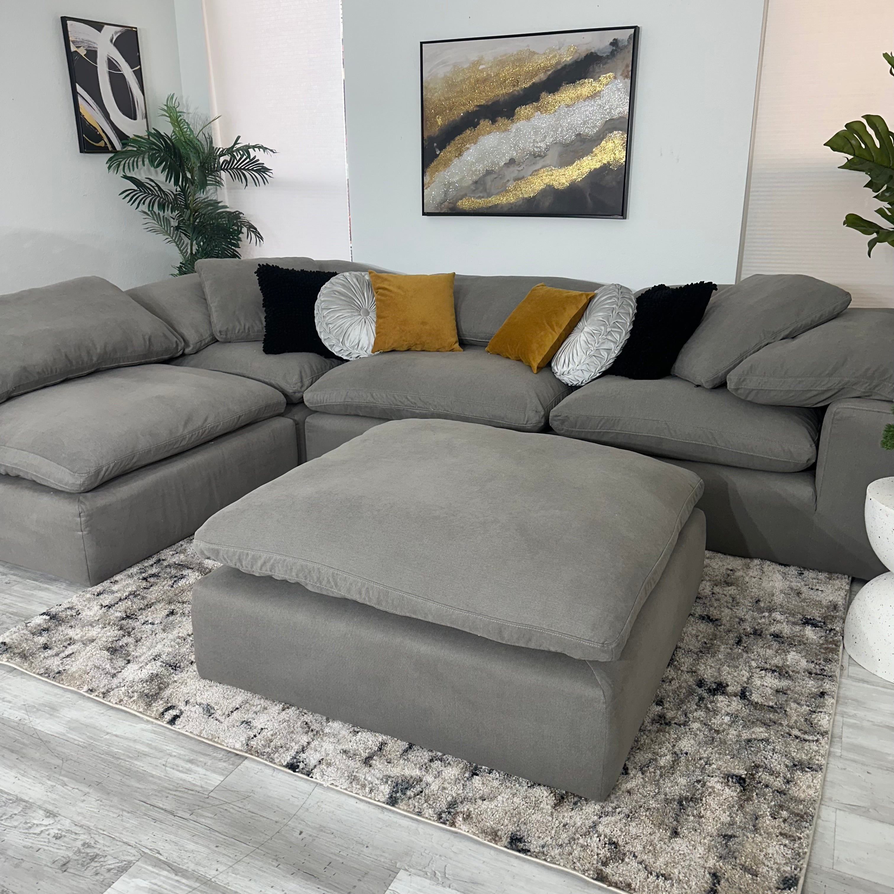 Modular Cloud Seater 4 & Ottoman