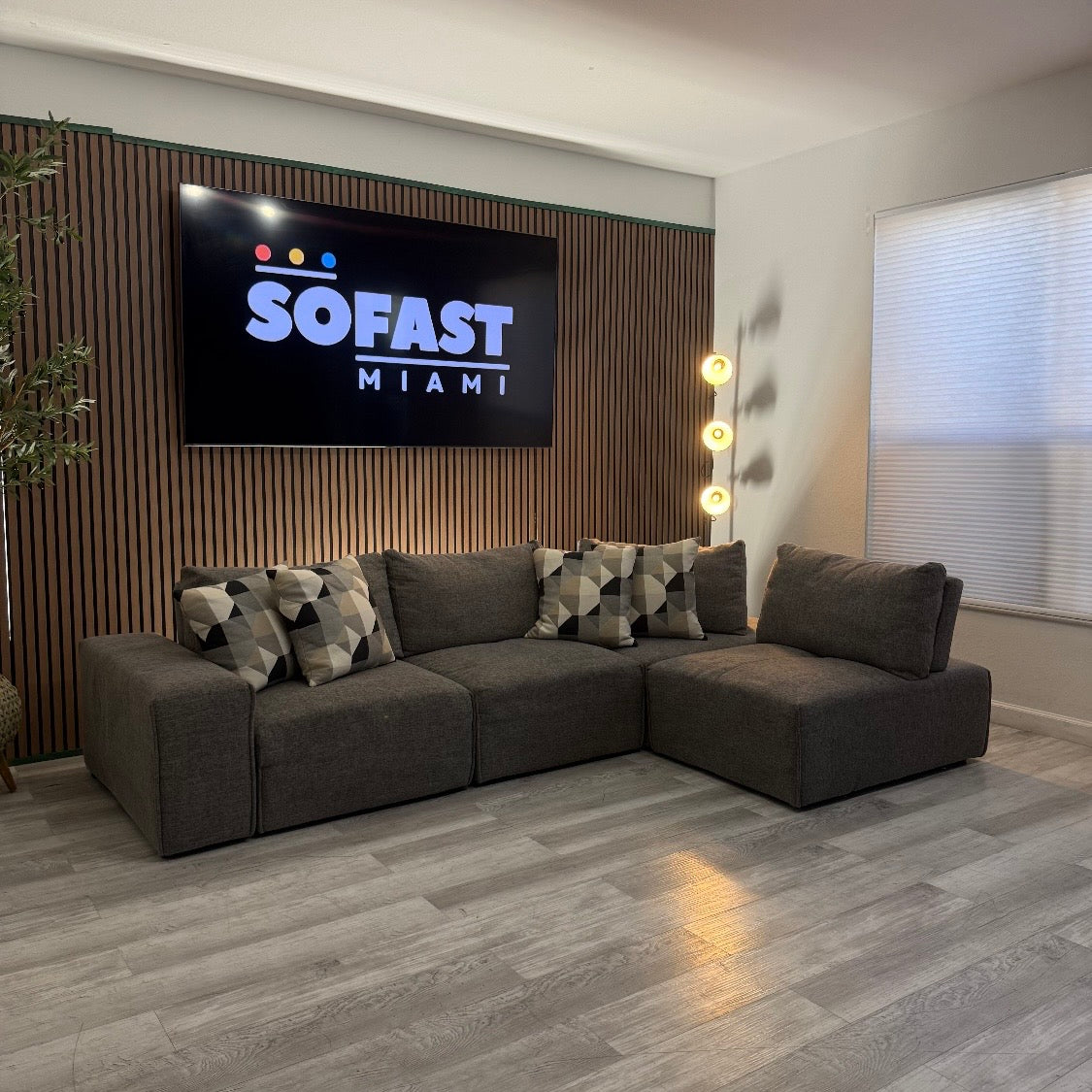 Modular Sectional – Dark Gray Fabric – Good Condition